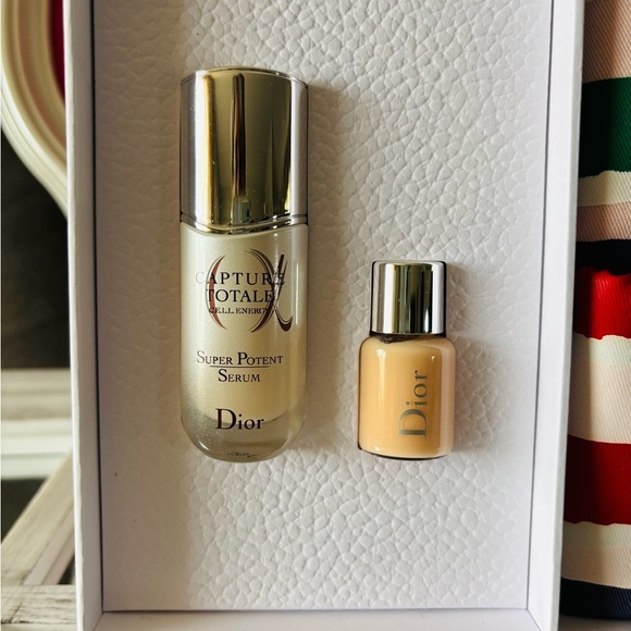 Dior very rare Novelty Skincare Set with Multicolor Pouches. - Picture 3 of 6